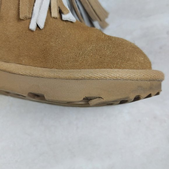 UGG Girls Classic Short ll Fringe Chestnut Suede Boot Youth Size 12 - Picture 3 of 14